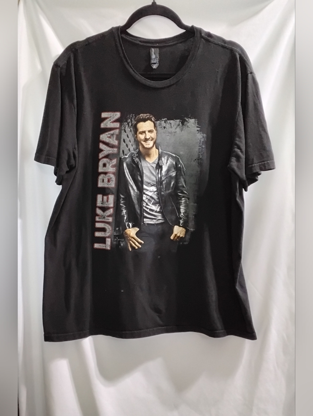 Luke Bryan Black 2015 Kick Up The Dust Tour T-Shirt Adult Size XL